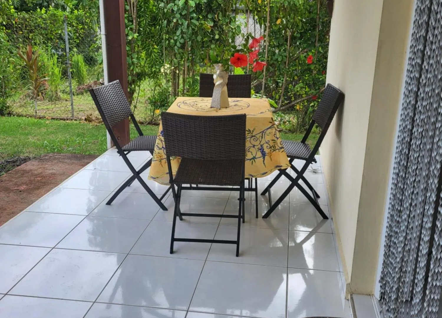 Maisonnette Guadeloupeenne Baie Mahault 0*,  Guadeloupe